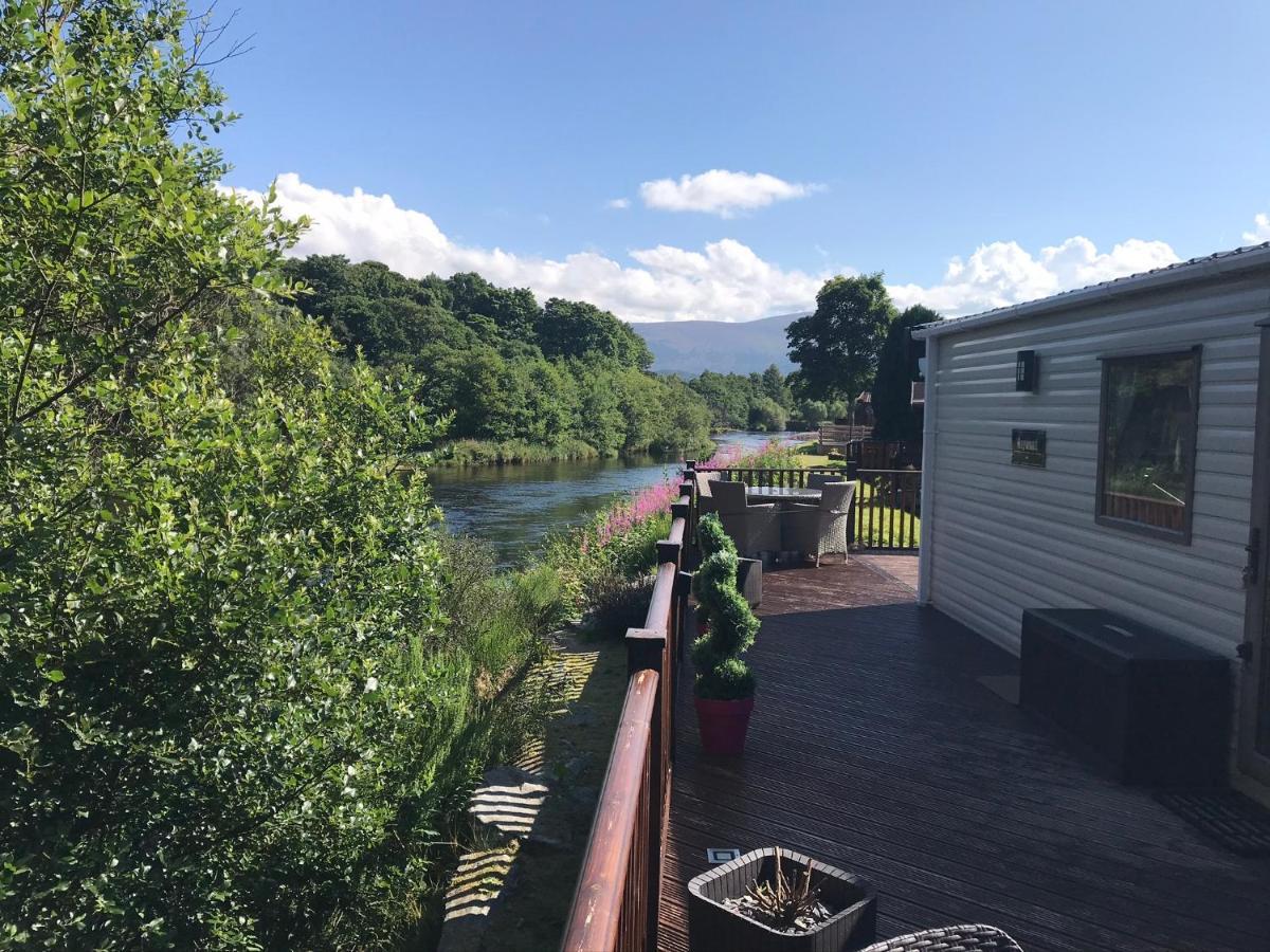 Riverbank Lodge Aviemore Exterior photo