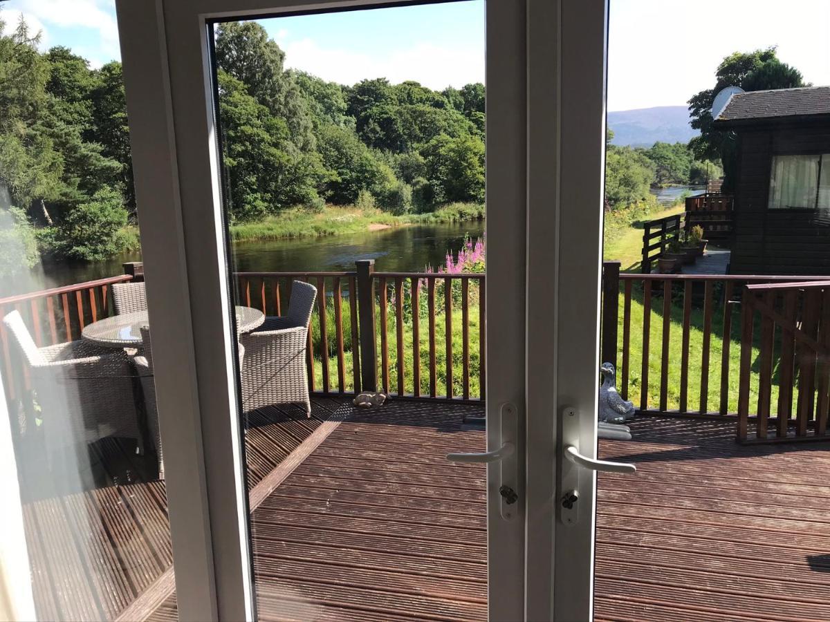 Riverbank Lodge Aviemore Exterior photo